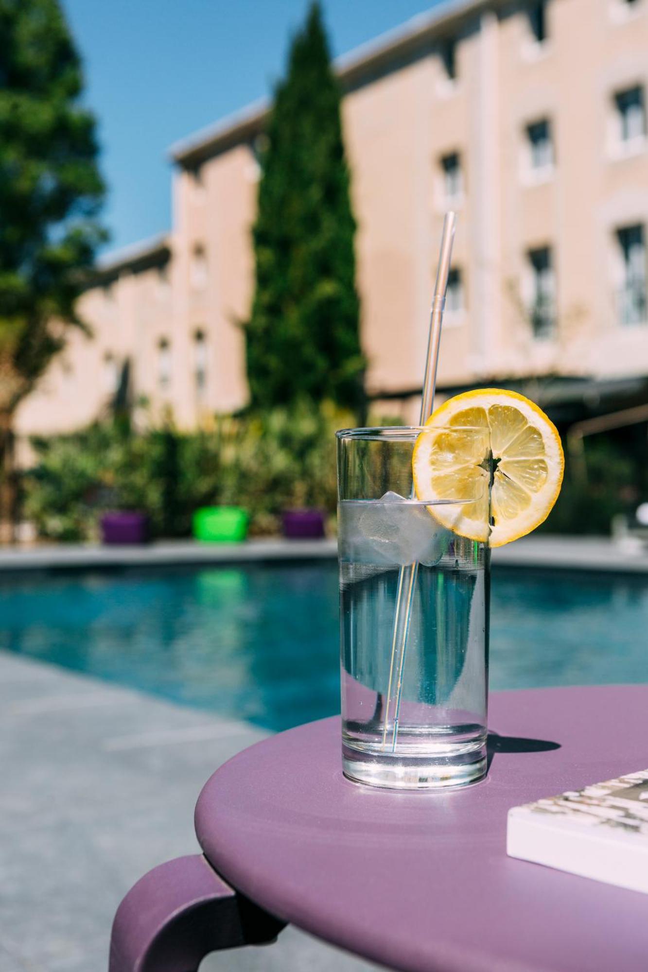 Escale Oceania Aix-En-Provence Hotel Bagian luar foto