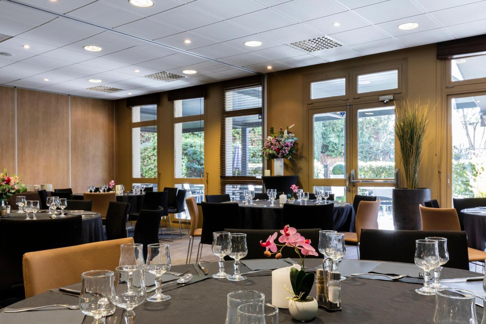 Escale Oceania Aix-En-Provence Hotel Bagian luar foto