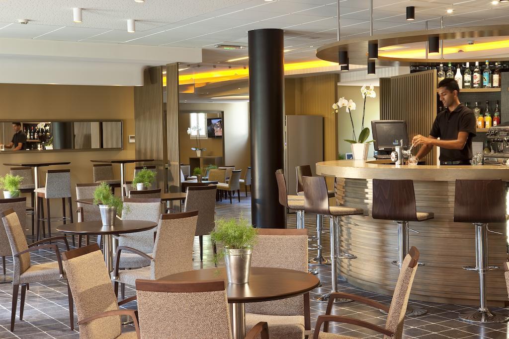Escale Oceania Aix-En-Provence Hotel Bagian luar foto