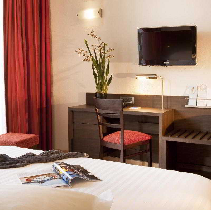 Escale Oceania Aix-En-Provence Hotel Bagian luar foto
